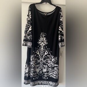 Haani Women Black and White Dress